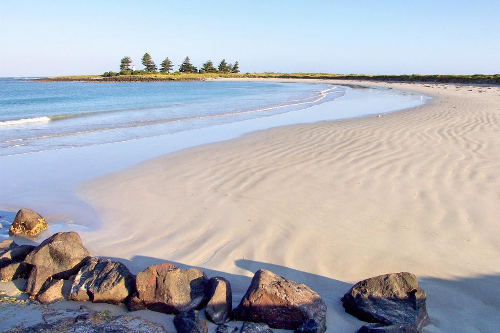 Dockside Waterfront Indulgence Villa Port Fairy Exterior photo