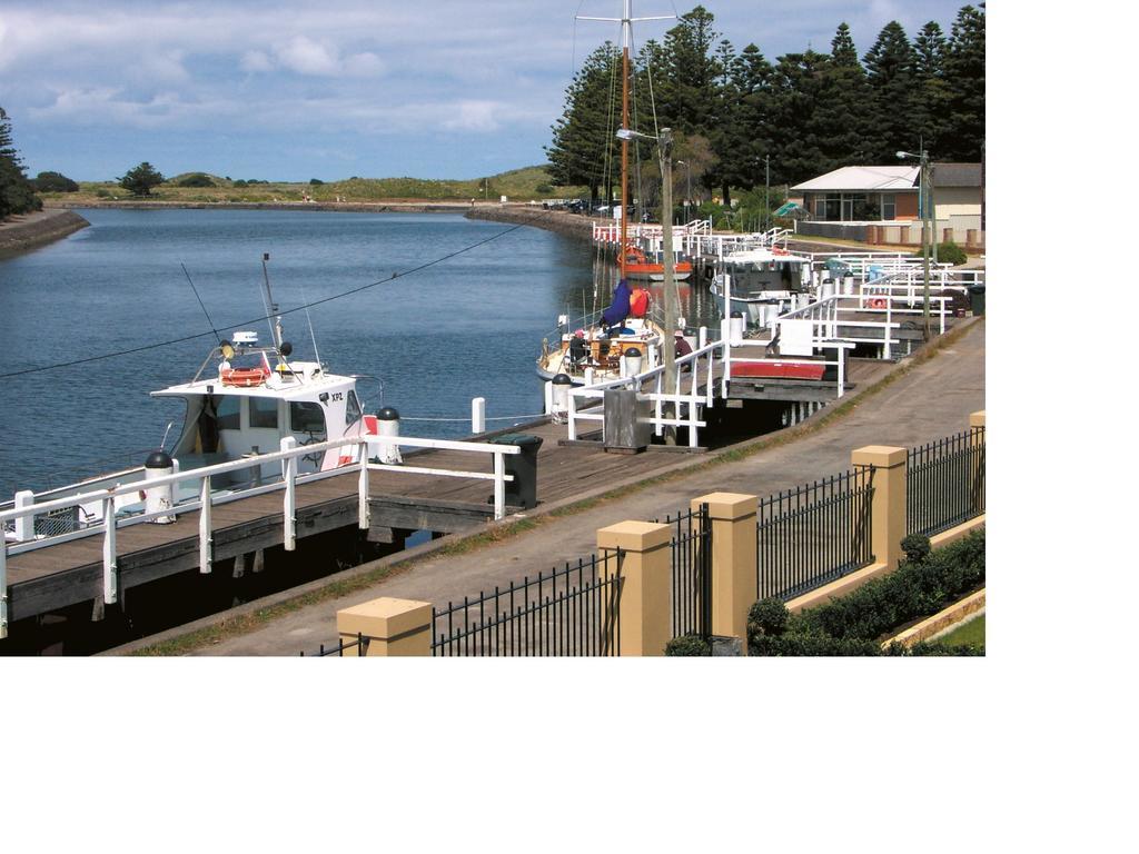 Dockside Waterfront Indulgence Villa Port Fairy Exterior photo